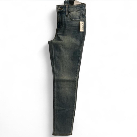 Old Navy Straight Leg Women's Jeans - Picture 3 of 4